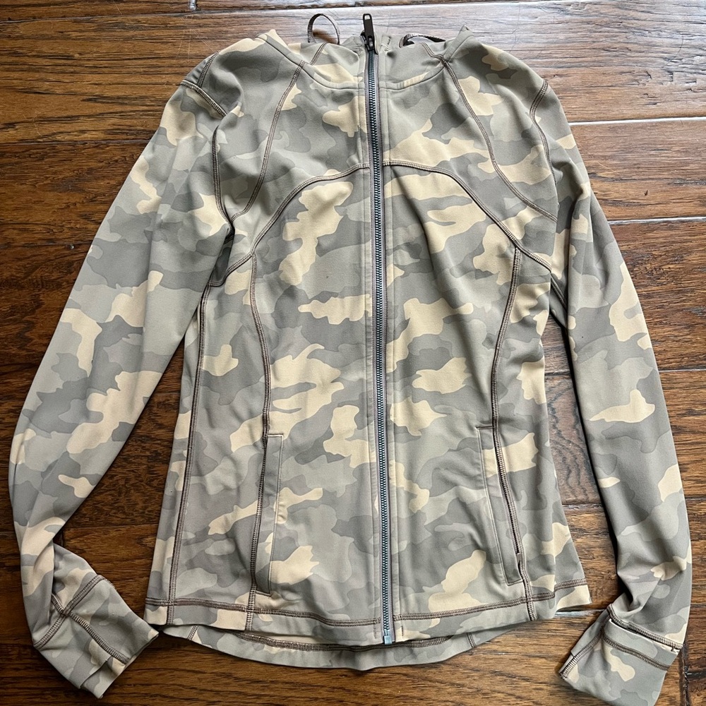 lululemon athletica Camouflage Zip-Up Hoodie like new